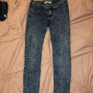 Acid wash skinny jeans